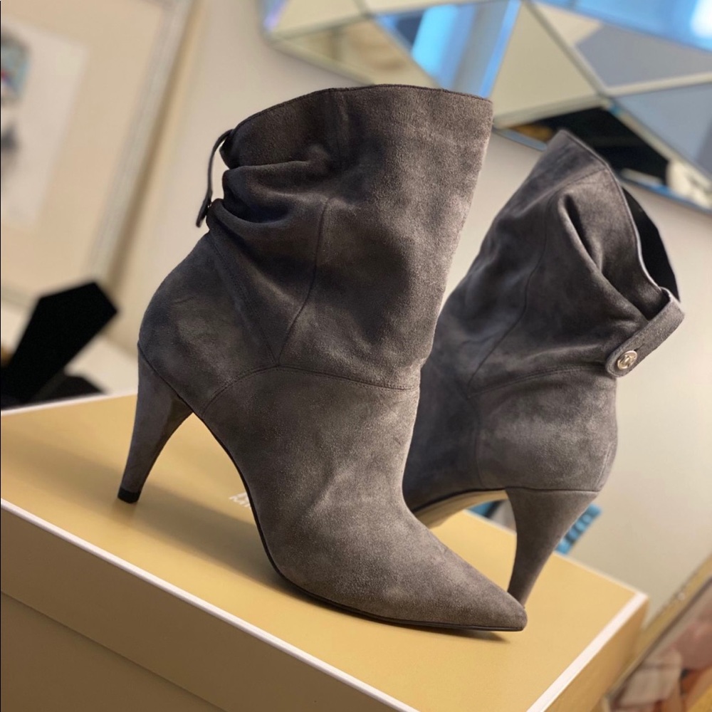 Michael Kors women boots (new brand)